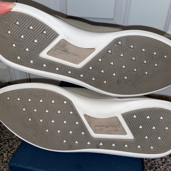 Wolf and Sheperd Slip on Softknit Loafer Stone/White Mens Size 10 Womens Size 12 - Picture 7 of 7